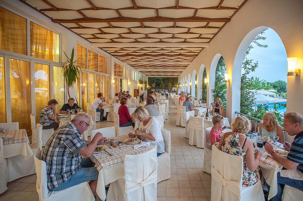Irene Palace Beach Resort Kolímbia Kültér fotó